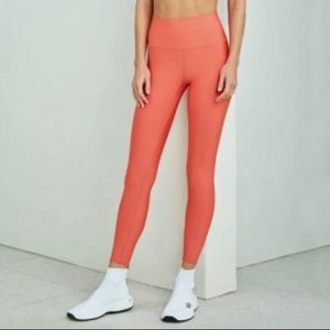 Alo Yoga high waist 7/8 Airlift strawberry EUC